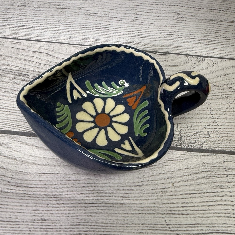 Mexican Talavera Pottery Heart/Teardrop Painted Folk Art Decor Daisy Flower Blue